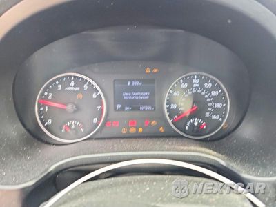 Zdjęcie 9 z 12 samochodu: 2021 KIA SELTOS S VIN:KNDEU2AAXM7172059 - miniatura