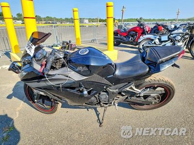 Trzecie zdjęcie samochodu z tyłu: 2014 KAWASAKI EX300 B VIN:JKAEX8B11EA001319 - miniatura
