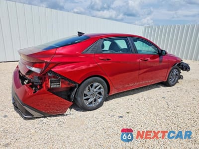 Trzecie zdjęcie samochodu z tyłu: 2024 HYUNDAI ELANTRA SEL VIN:KMHLM4DG9RU839985 - miniatura