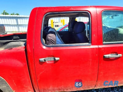 Zdjęcie 10 z 12 samochodu: 2011 CHEVROLET SILVERADO K1500 VIN:3GCPKPE35BG220284 - miniatura