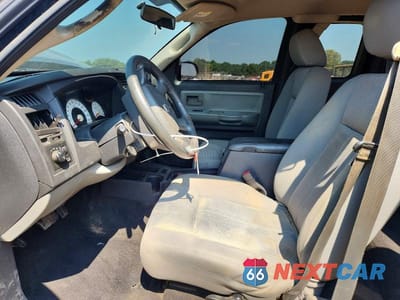 Zdjęcie 7 z 13 samochodu: 2010 DODGE DAKOTA SXT VIN:1D7CE3BK2AS130775 - miniatura