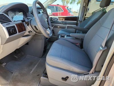 Zdjęcie 7 z 13 samochodu: 2010 CHRYSLER TOWN & COUNTRY TOURING VIN:2A4RR5D13AR299675 - miniatura
