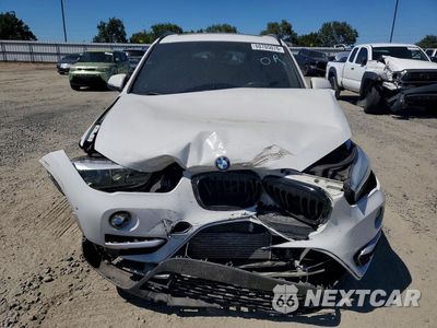 Piąte zdjęcie samochodu w środku: 2017 BMW X1 SDRIVE28I VIN:WBXHU7C3XH5H37779 - miniatura
