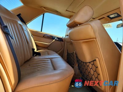 Zdjęcie 10 z 12 samochodu: 1987 MERCEDES-BENZ 300 E VIN:WDBEA30D3HA539059 - miniatura
