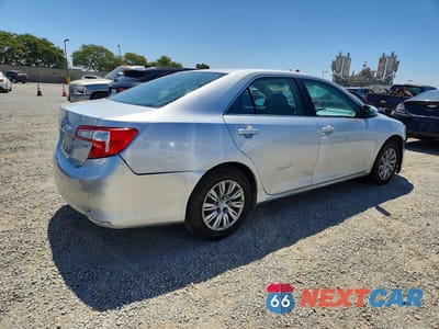 Trzecie zdjęcie samochodu z tyłu: 2013 TOYOTA CAMRY LE VIN:4T1BF1FK6DU233283 - miniatura