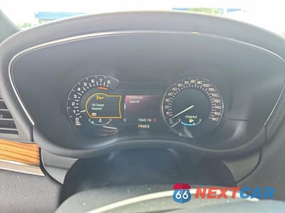 Zdjęcie 9 z 13 samochodu: 2016 LINCOLN MKC SELECT VIN:5LMCJ2D9XGUJ10676 - miniatura