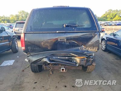 Zdjęcie 6 z 13 samochodu: 1996 CHEVROLET TAHOE K1500 VIN:3GNEK18R7TG125190 - miniatura
