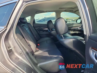Zdjęcie 10 z 12 samochodu: 2019 INFINITI Q70 3.7 LUXE VIN:JN1BY1AP1KM505692 - miniatura