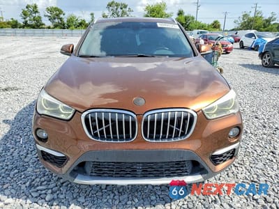 Piąte zdjęcie samochodu w środku: 2016 BMW X1 XDRIVE28I VIN:WBXHT3C36GP885519 - miniatura