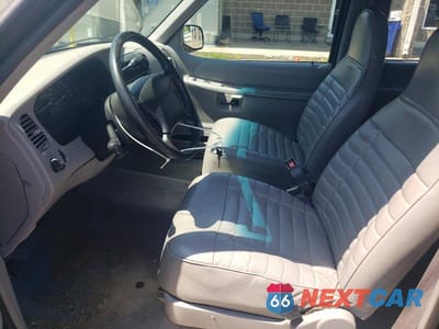 Zdjęcie 7 z 13 samochodu: 1997 FORD EXPLORER VIN:1FMCU24XXVUB83987 - miniatura