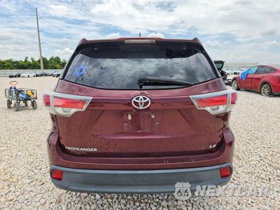 Zdjęcie 6 z 13 samochodu: 2016 TOYOTA HIGHLANDER LE PLUS VIN:5TDZKRFH2GS129478 - miniatura