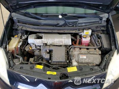 Zdjęcie 11 z 13 samochodu: 2013 TOYOTA PRIUS TWO VIN:JTDKN3DU3D5627566 - miniatura