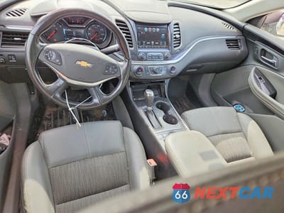 Zdjęcie 8 z 12 samochodu: 2018 CHEVROLET IMPALA LT VIN:2G1105S39J9137723 - miniatura