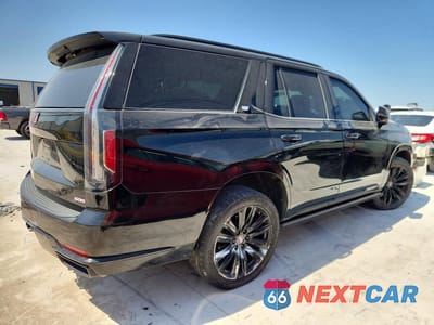 Trzecie zdjęcie samochodu z tyłu: 2022 CADILLAC ESCALADE SPORT VIN:1GYS4FKL3NR149216 - miniatura