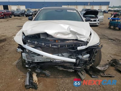 Piąte zdjęcie samochodu w środku: 2025 CADILLAC LYRIQ LUXURY VIN:1GYKPNRL3SZ306407 - miniatura