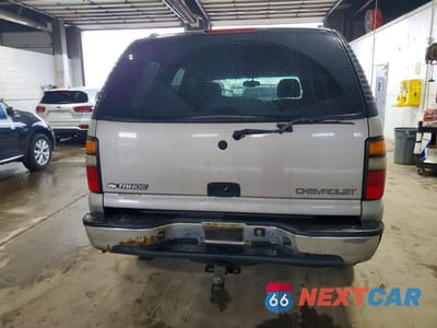 Zdjęcie 6 z 13 samochodu: 2004 CHEVROLET TAHOE K1500 VIN:1GNEK13Z04R102620 - miniatura