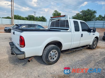 Trzecie zdjęcie samochodu z tyłu: 2005 FORD F250 SUPER DUTY VIN:1FTNX20525EB86465 - miniatura