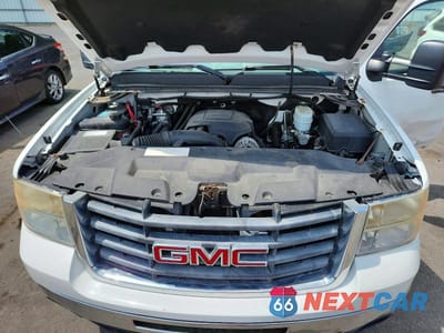 Zdjęcie 11 z 12 samochodu: 2009 GMC SIERRA C2500 HEAVY DUTY VIN:1GDHC44K09E105503 - miniatura