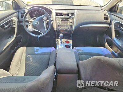 Zdjęcie 8 z 12 samochodu: 2014 NISSAN ALTIMA 2.5 S VIN:1N4AL3AP5EC165532 - miniatura