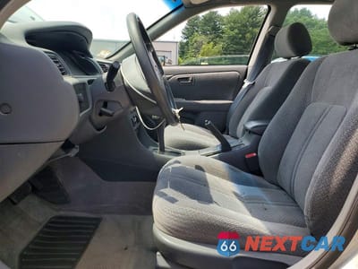Zdjęcie 7 z 12 samochodu: 2000 TOYOTA CAMRY LE VIN:4T1BG22K9YU703045 - miniatura