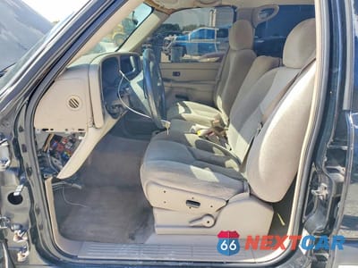 Zdjęcie 7 z 13 samochodu: 2004 CHEVROLET TAHOE C1500 VIN:1GNEC13V34J154462 - miniatura