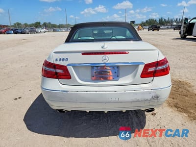 Zdjęcie 6 z 12 samochodu: 2011 MERCEDES-BENZ E 350 VIN:WDDKK5GF3BF097873 - miniatura