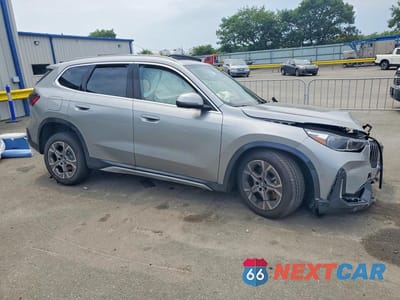 Czwarte zdjęcie samochodu z boku: 2026 BMW X1 XDRIVE28I VIN:WBX73EF01T5696811 - miniatura