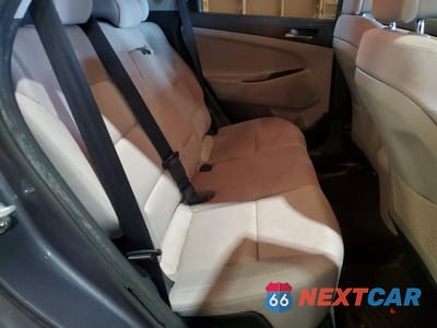 Zdjęcie 11 z 13 samochodu: 2018 HYUNDAI TUCSON SEL VIN:KM8J33A43JU678701 - miniatura