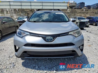 Piąte zdjęcie samochodu w środku: 2018 TOYOTA RAV4 HYBRID XLE VIN:JTMRJREV1JD222957 - miniatura
