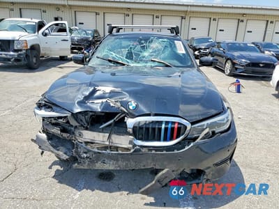 Piąte zdjęcie samochodu w środku: 2021 BMW 330XE VIN:WBA5P9C0XMFJ76331 - miniatura
