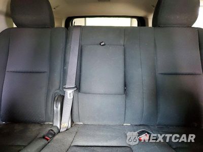 Zdjęcie 10 z 13 samochodu: 2012 CHEVROLET SUBURBAN K1500 LS VIN:1GNSKHE79CR236337 - miniatura