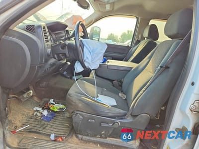 Zdjęcie 7 z 12 samochodu: 2008 CHEVROLET SILVERADO K2500 HEAVY DUTY VIN:1GCHK23678F108729 - miniatura