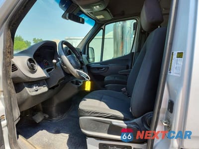 Zdjęcie 7 z 13 samochodu: 2020 MERCEDES-BENZ SPRINTER 2500 VIN:W1W40BHY7LT032295 - miniatura