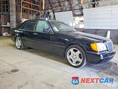 Czwarte zdjęcie samochodu z boku: 1994 MERCEDES-BENZ S 600 VIN:WDBGA57E2RA142365 - miniatura