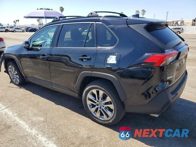 Drugie zdjęcie samochodu z przodu: 2021 TOYOTA RAV4 XLE PREMIUM VIN:2T3C1RFV9MC168742 - miniatura