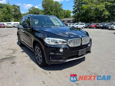 Czwarte zdjęcie samochodu z boku: 2017 BMW X5 XDRIVE35I VIN:5UXKR0C34H0V74261 - miniatura