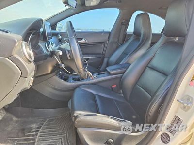 Zdjęcie 7 z 13 samochodu: 2016 MERCEDES-BENZ CLA 250 VIN:WDDSJ4EB3GN339054 - miniatura