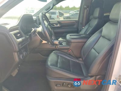 Zdjęcie 7 z 13 samochodu: 2021 CHEVROLET SUBURBAN C1500 LT VIN:1GNSCCKD0MR259212 - miniatura
