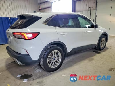 Trzecie zdjęcie samochodu z tyłu: 2022 FORD ESCAPE SE VIN:1FMCU0G62NUA46453 - miniatura