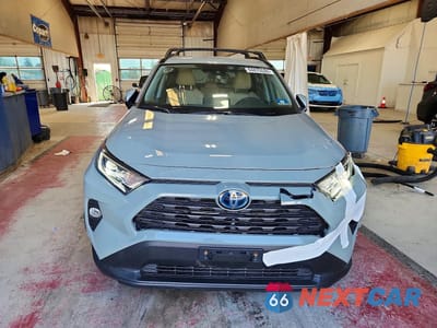 Piąte zdjęcie samochodu w środku: 2020 TOYOTA RAV4 HYBRID XLE VIN:2T3RWRFV2LW073657 - miniatura