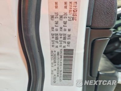 Zdjęcie 14 z 14 samochodu: 2019 JEEP GRAND CHEROKEE LAREDO VIN:1C4RJEAG3KC643098 - miniatura
