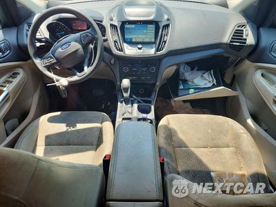 Zdjęcie 8 z 12 samochodu: 2019 FORD ESCAPE SE VIN:1FMCU0GD2KUC07362 - miniatura