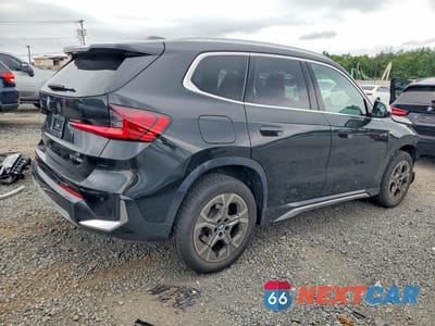 Trzecie zdjęcie samochodu z tyłu: 2023 BMW X1 XDRIVE28I VIN:WBX73EF04P5W07853 - miniatura