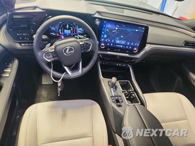 Zdjęcie 8 z 13 samochodu: 2026 LEXUS TX 350 PREMIUM VIN:5TDAAAB68TS077015 - miniatura