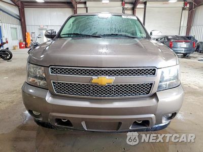 Piąte zdjęcie samochodu w środku: 2012 CHEVROLET SUBURBAN K1500 LS VIN:1GNSKHE79CR236337 - miniatura