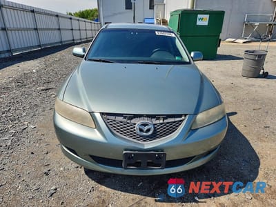 Piąte zdjęcie samochodu w środku: 2004 MAZDA 6 S VIN:1YVFP82D145N56759 - miniatura