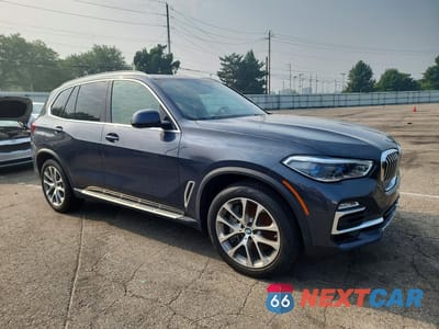 Czwarte zdjęcie samochodu z boku: 2019 BMW X5 XDRIVE50I VIN:5UXJU2C59KLN65553 - miniatura