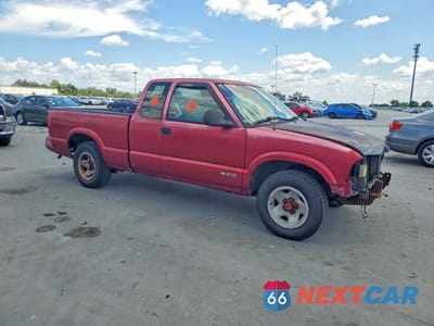 Czwarte zdjęcie samochodu z boku: 1995 CHEVROLET S TRUCK S10 VIN:1GCCS19Z8S8121457 - miniatura