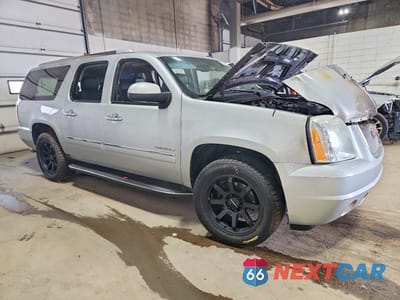 Czwarte zdjęcie samochodu z boku: 2012 GMC YUKON XL DENALI VIN:1GKS2MEF2CR275364 - miniatura