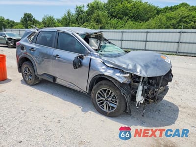 Czwarte zdjęcie samochodu z boku: 2021 NISSAN ROGUE S VIN:5N1AT3AA7MC687837 - miniatura